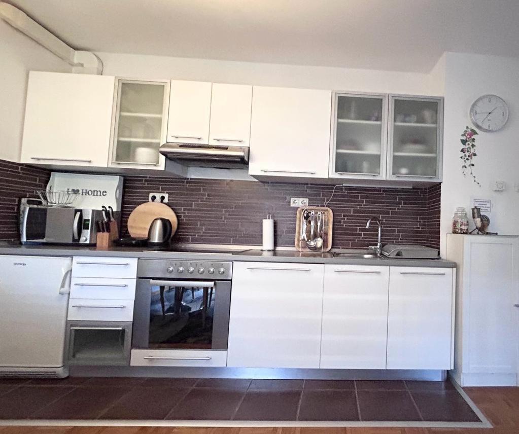 Apartment Sweet Dreams-Close To Zoo,Dinamo Stadium And The City Center Zagreb Eksteriør bilde